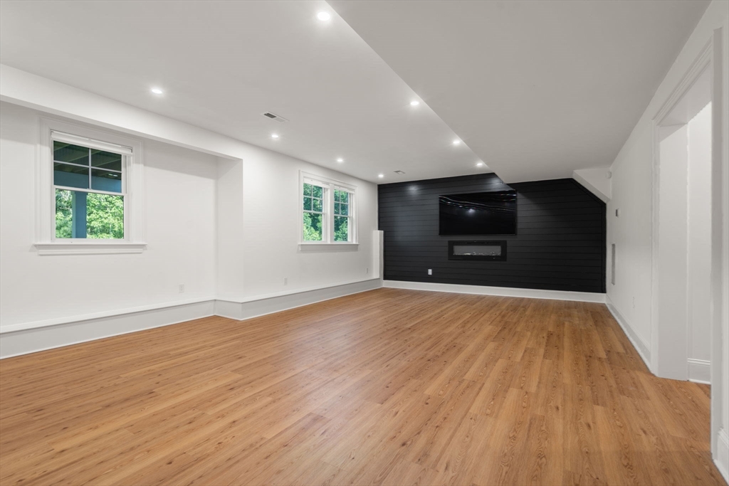 218 Schoolmaster Lane