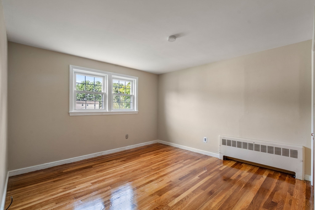 27 Elda Dr