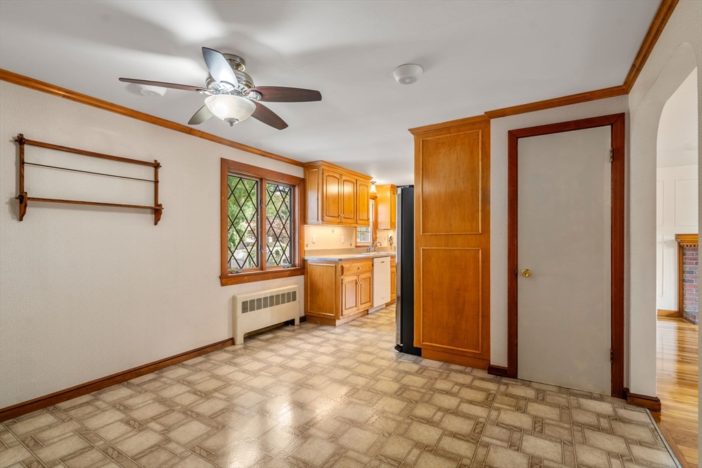 27 Elda Dr