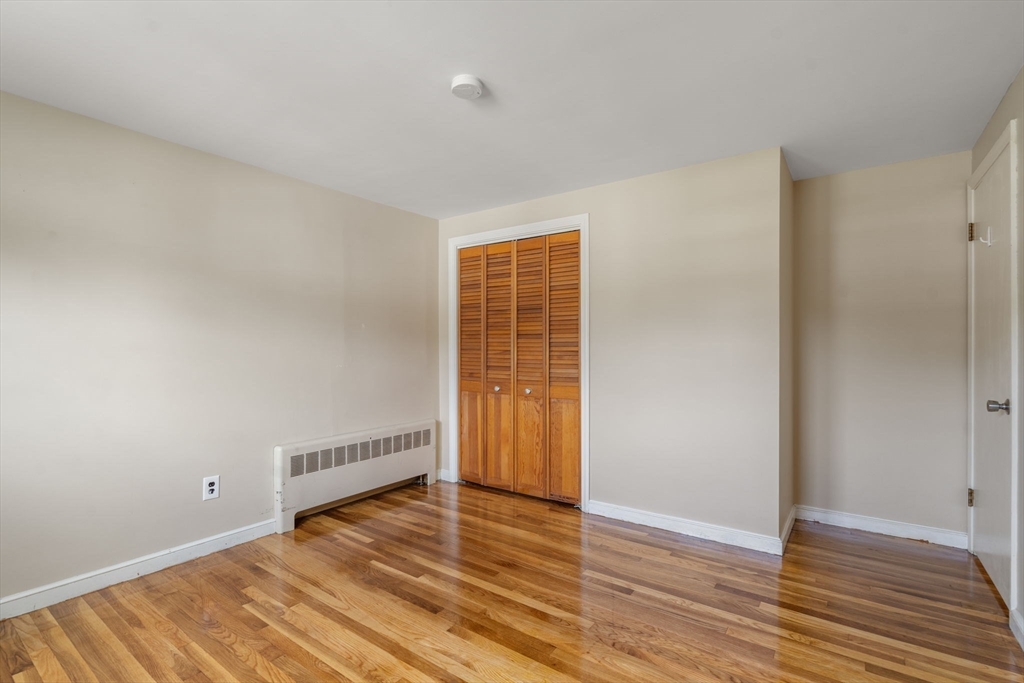 27 Elda Dr