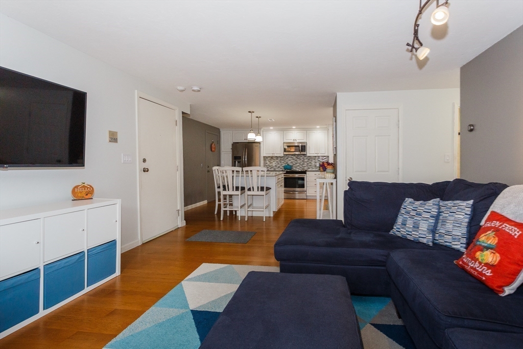 34 Washington Green # 6