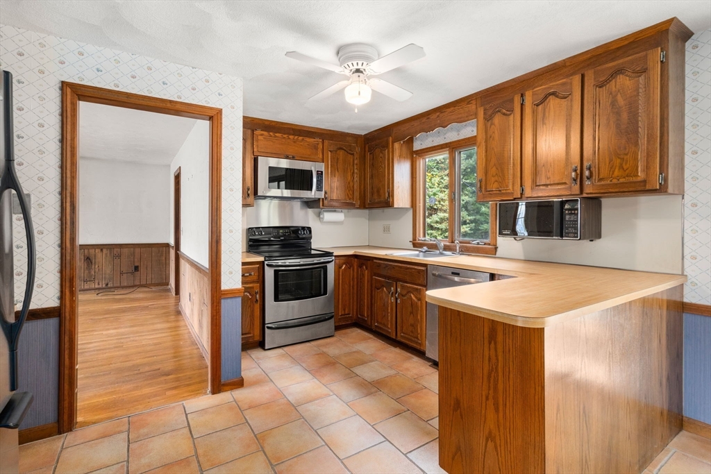 14 Oriole Road