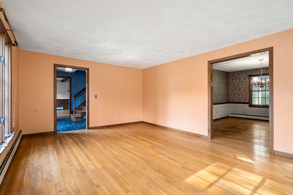 14 Oriole Road