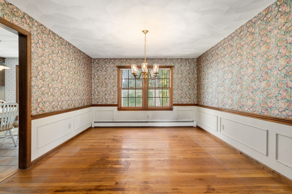 14 Oriole Road