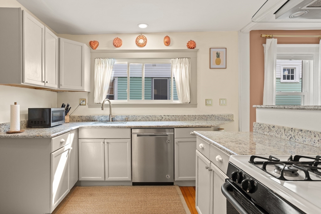 17 Dalrymple Street # 2