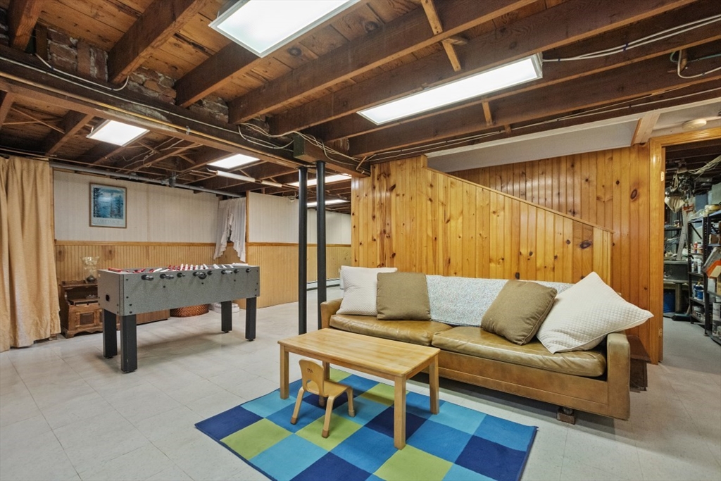 41 Wessex Dr