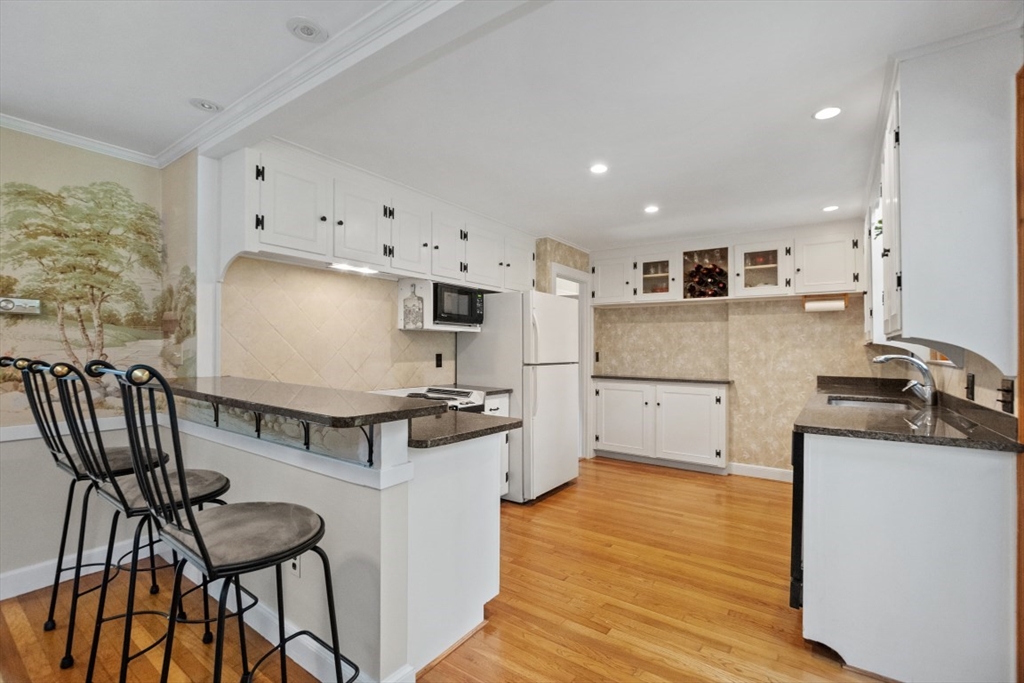 41 Wessex Dr