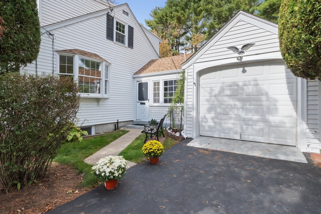 41 Wessex Dr