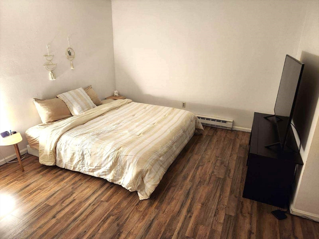 15 Spencer Rd # 20E