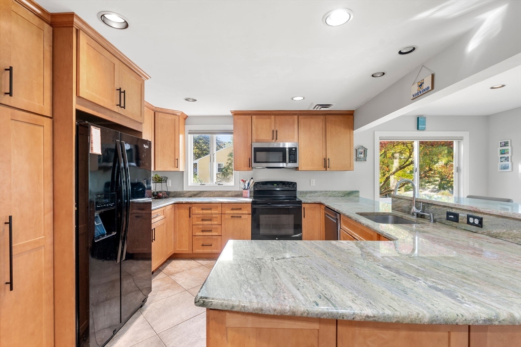 16 Bonney Ln