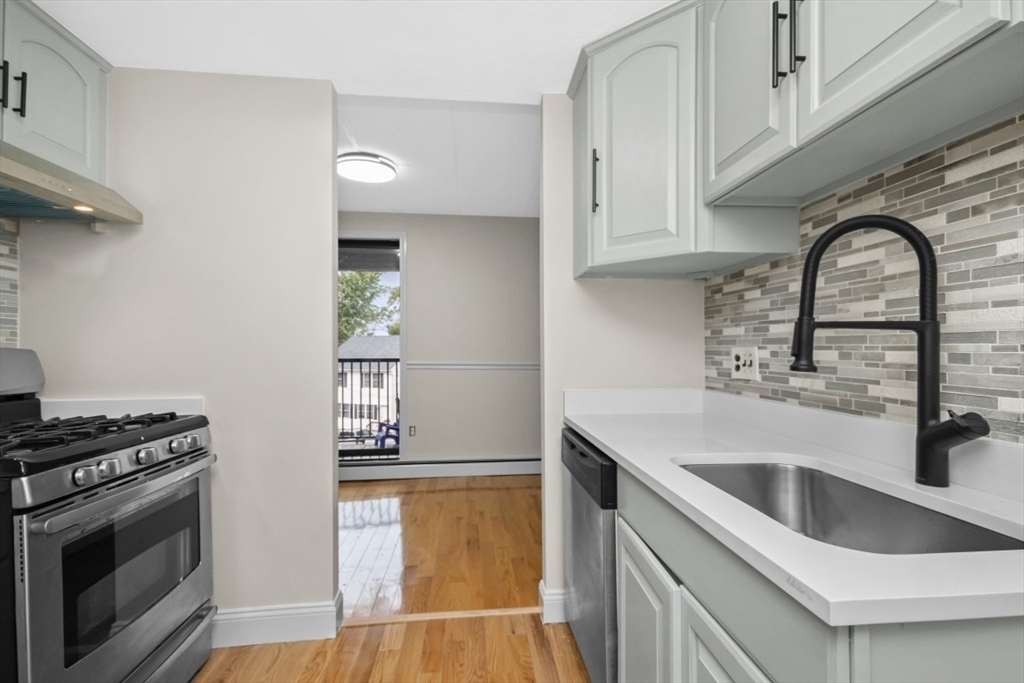 271 Lake St # 6