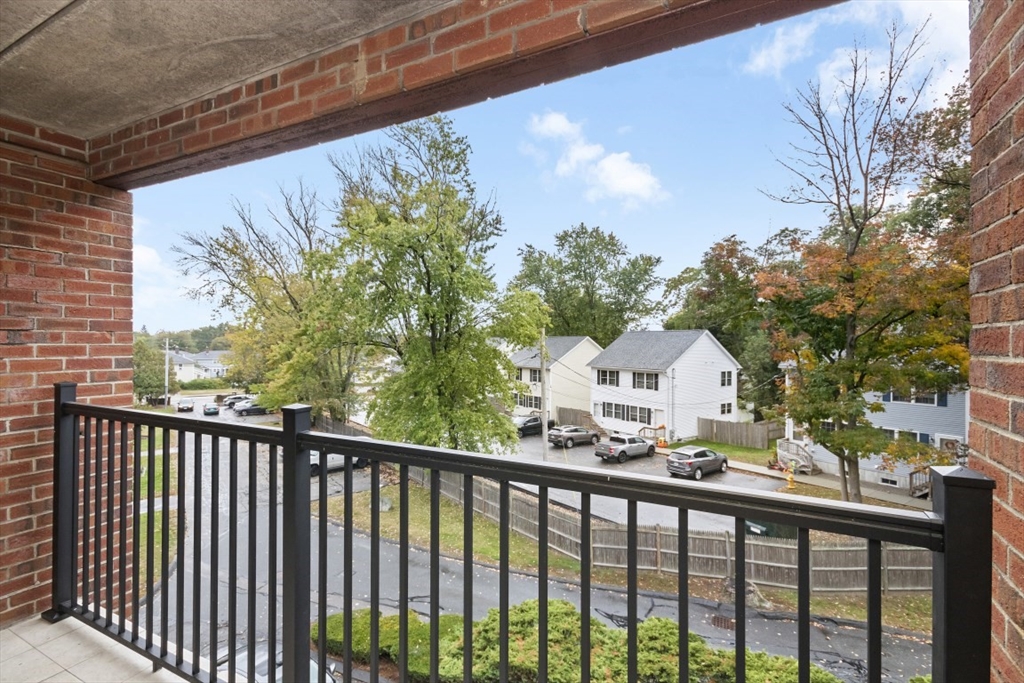 271 Lake St # 6