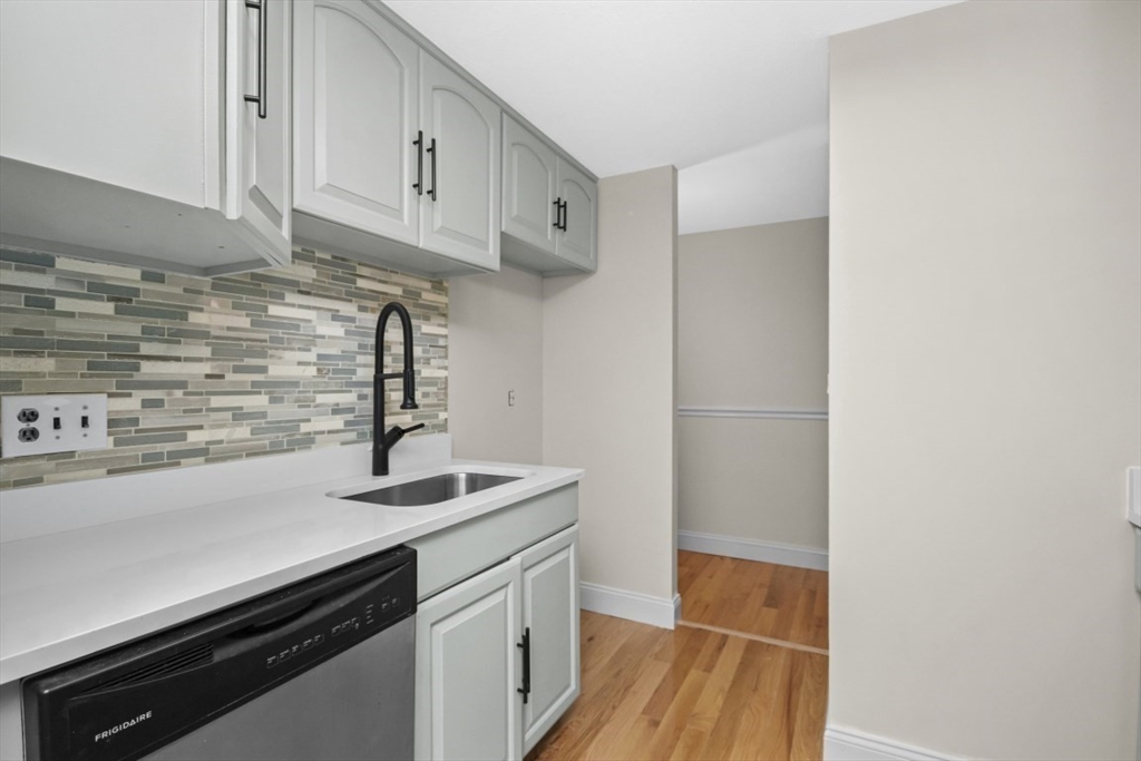 271 Lake St # 6