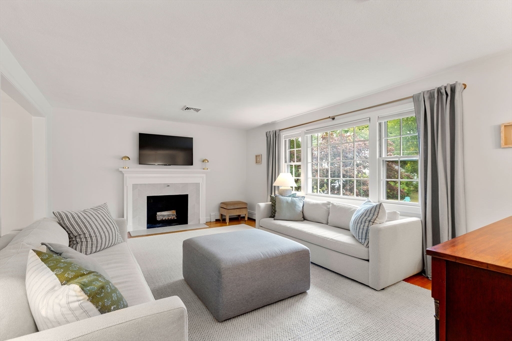 15 Stonybrook Rd