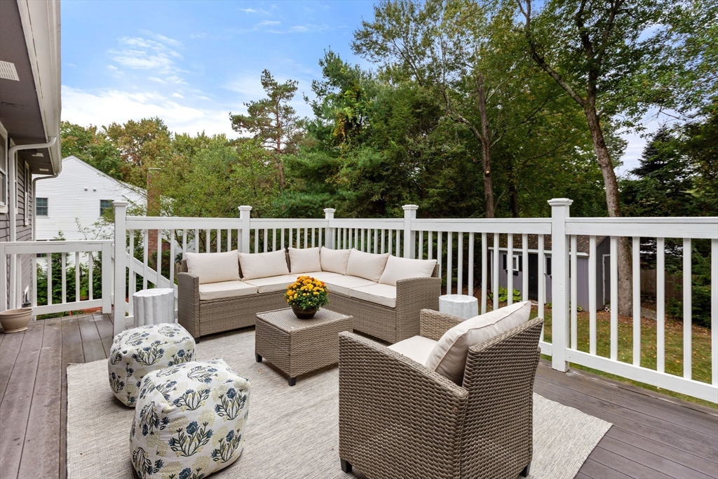 15 Stonybrook Rd