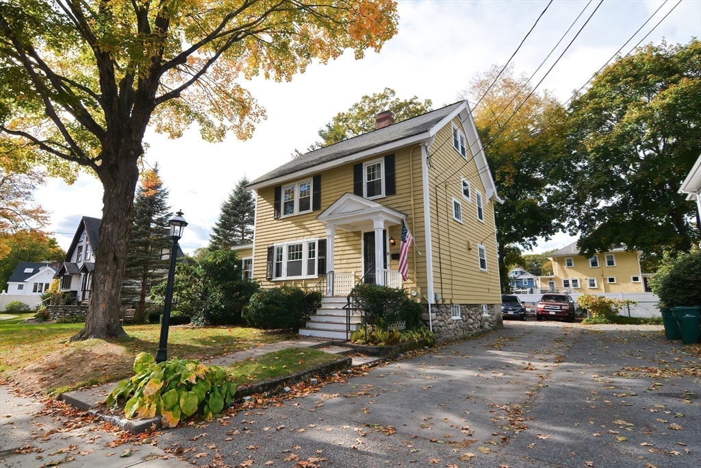 8 Charles St