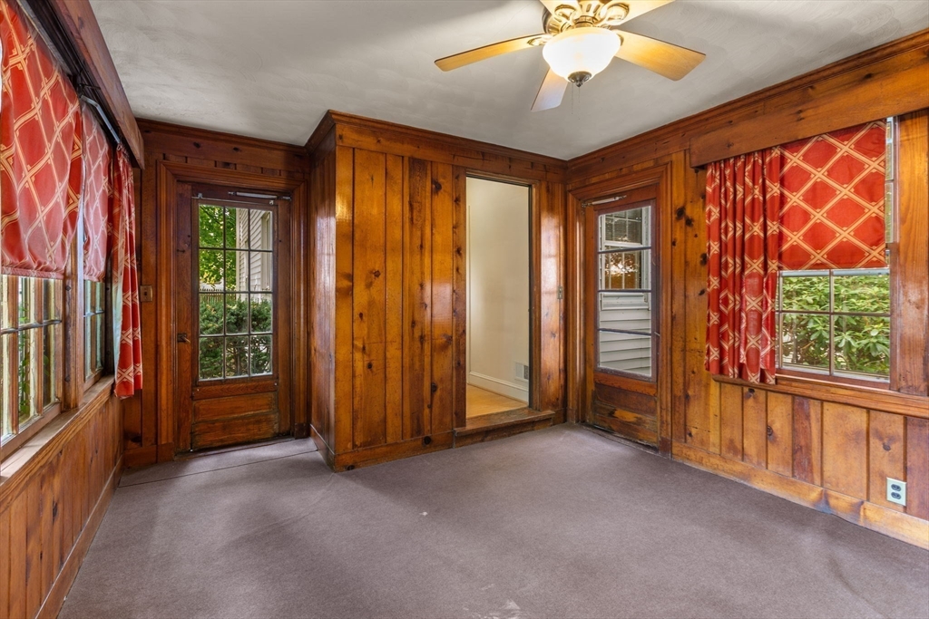 31 Lasell St