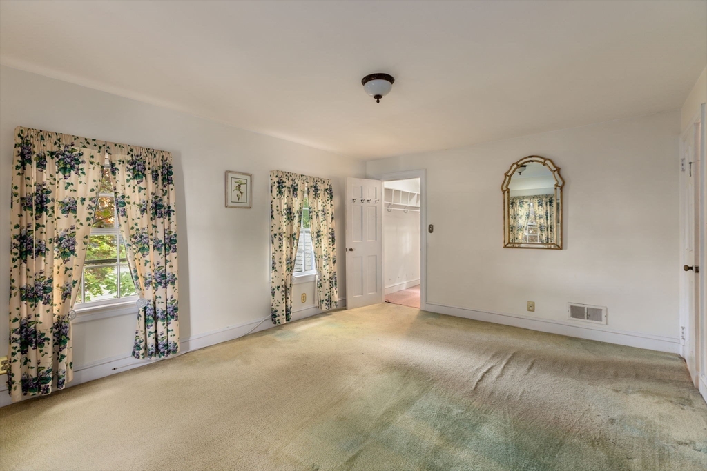 31 Lasell St