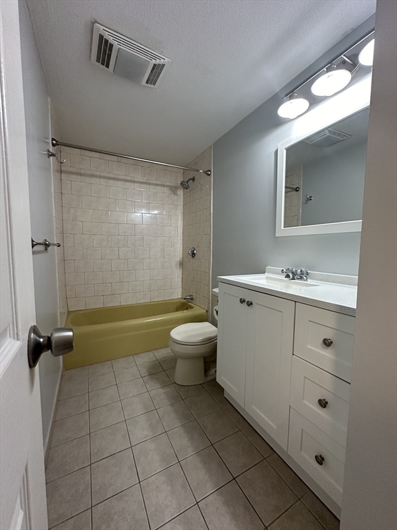 26 Greentree Ln # 31