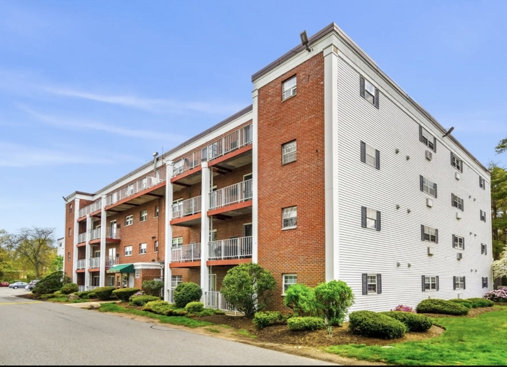 26 Greentree Ln # 31