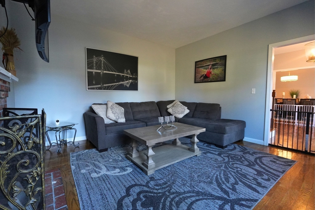 13 Rogers St