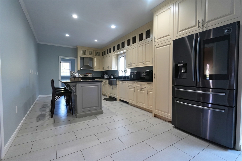 13 Rogers St