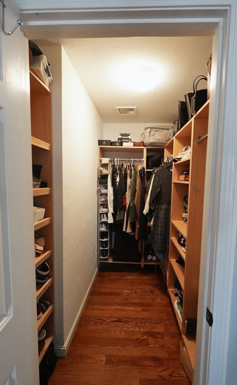 13 Rogers St