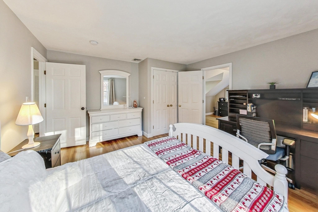 121 Magnolia Dr