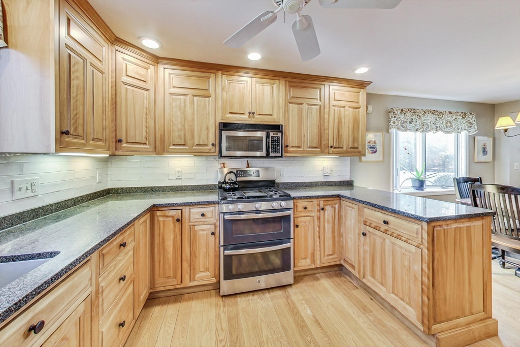 121 Magnolia Dr