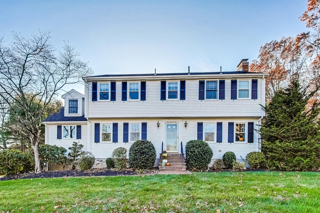 121 Magnolia Dr