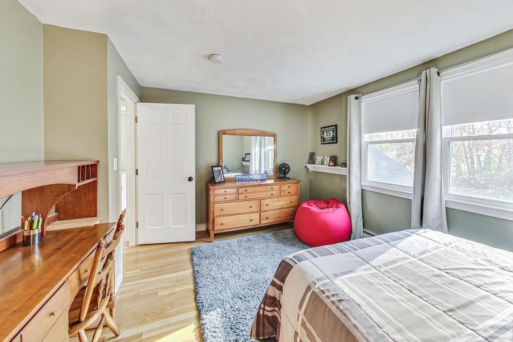 121 Magnolia Dr