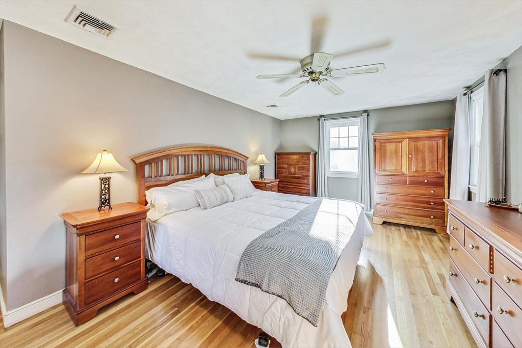 121 Magnolia Dr