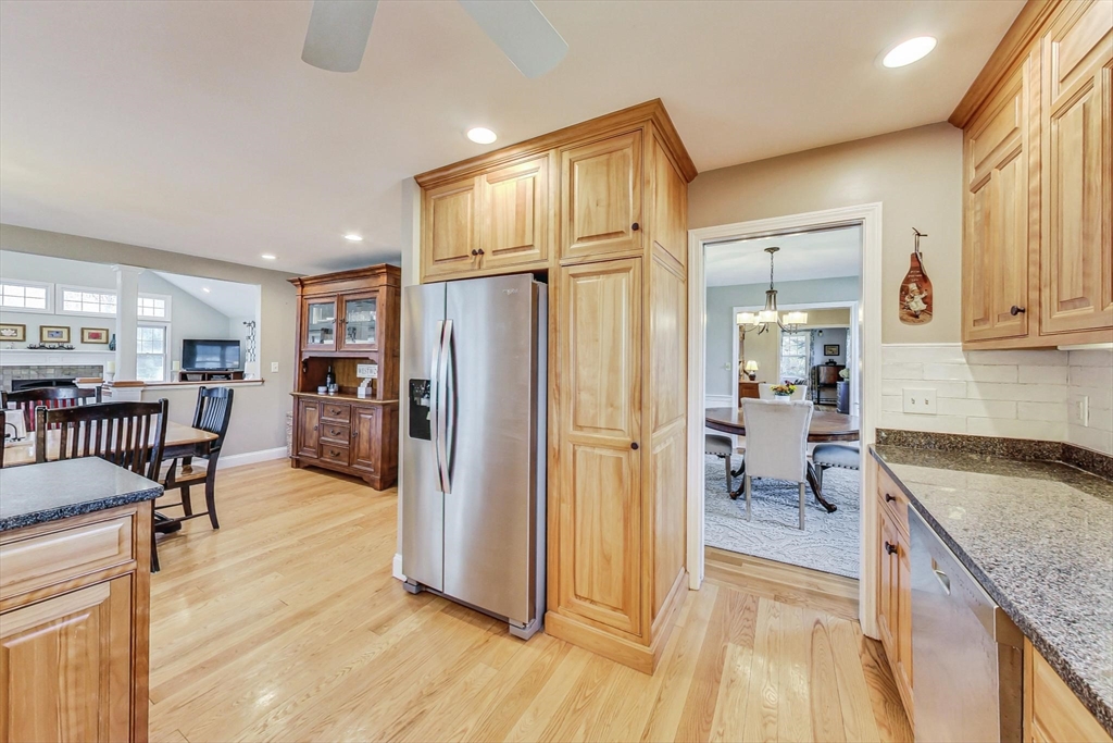 121 Magnolia Dr