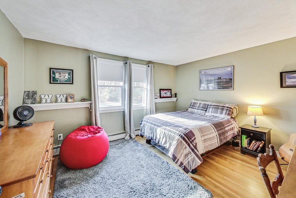 121 Magnolia Dr