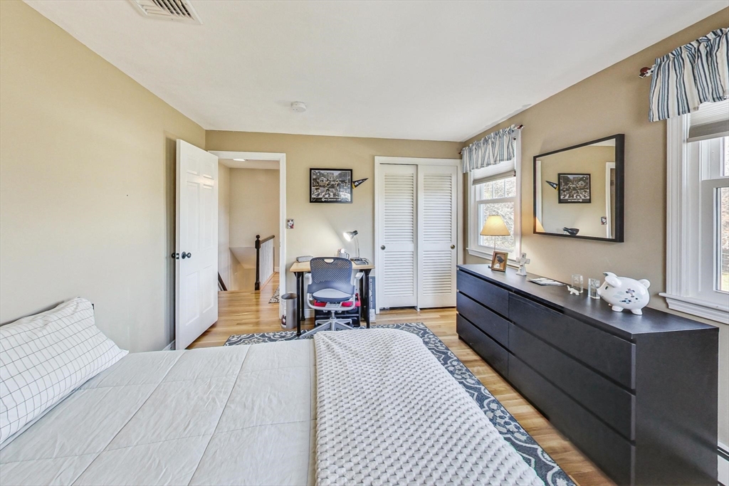 121 Magnolia Dr