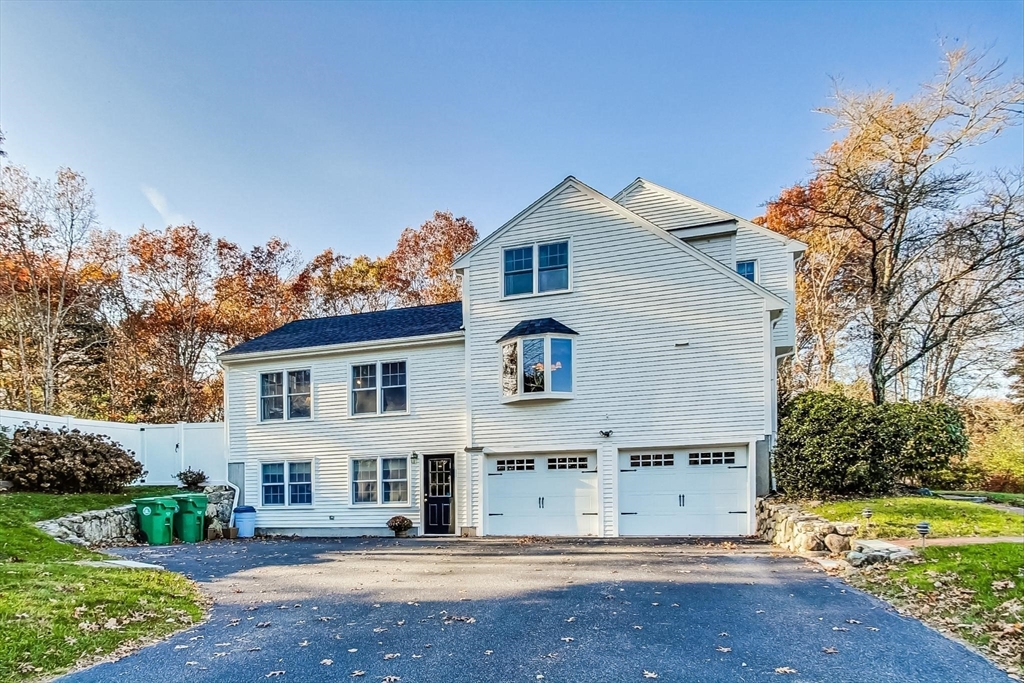 121 Magnolia Dr