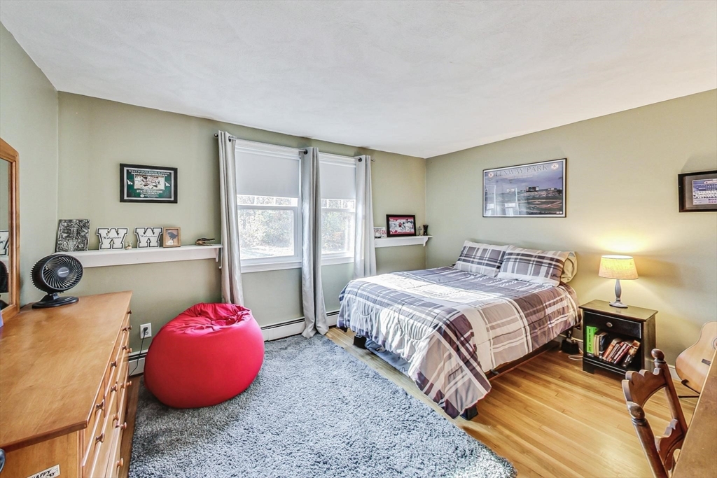 121 Magnolia Dr