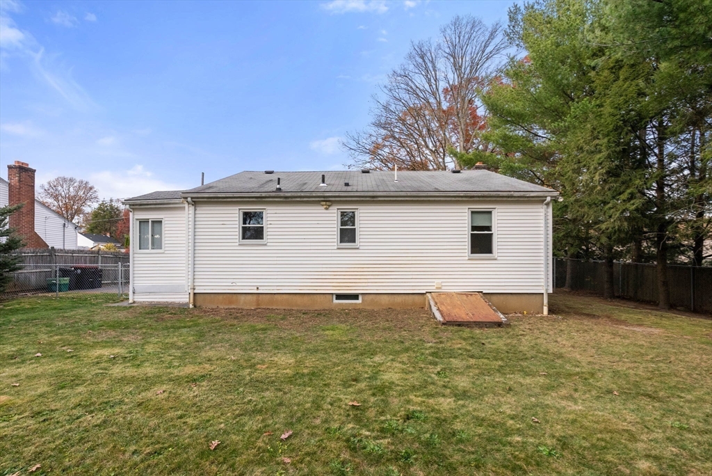 12 Yarmouth Ave.