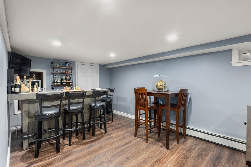12 Yarmouth Ave.