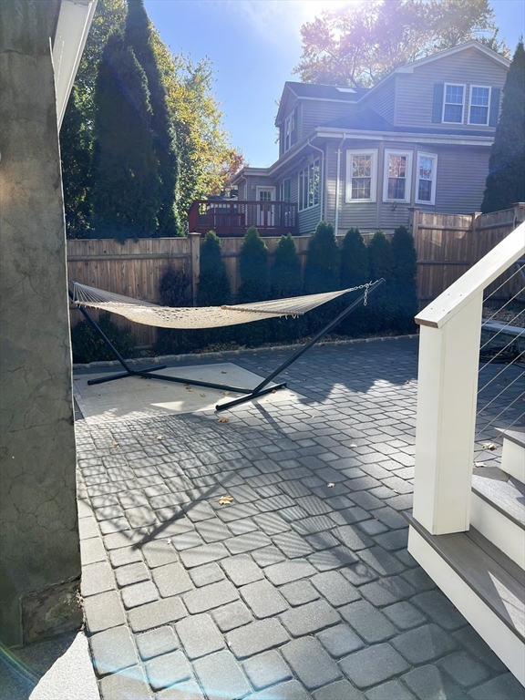 16 Lindale Avenue