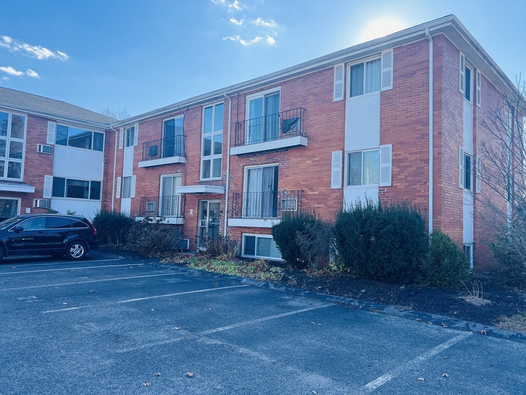 3 Endicott St # 6