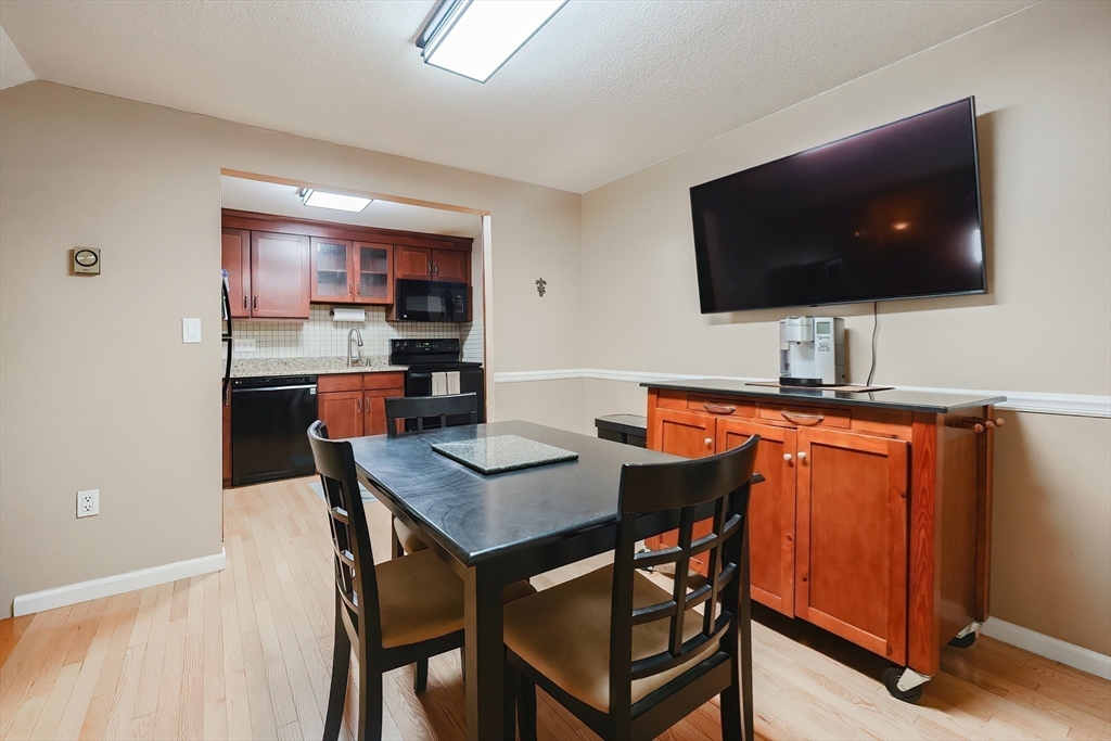 10 Erick Rd # 20