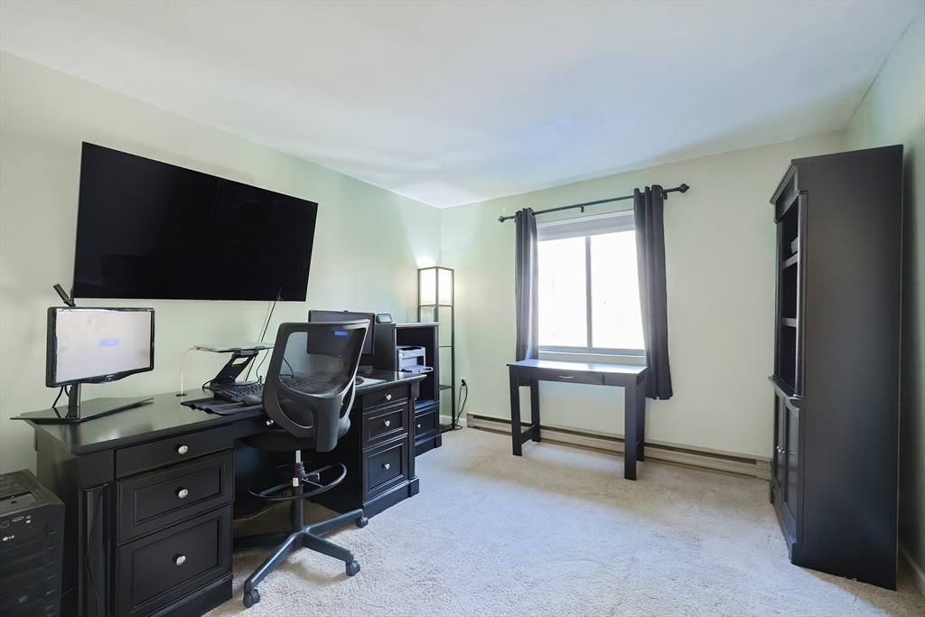 10 Erick Rd # 20