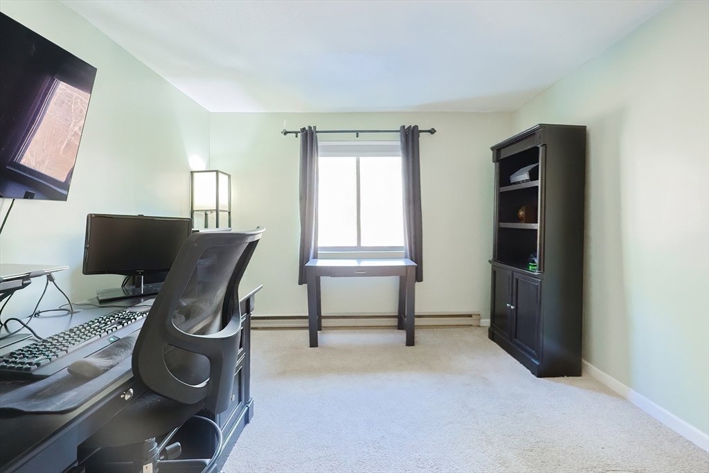 10 Erick Rd # 20