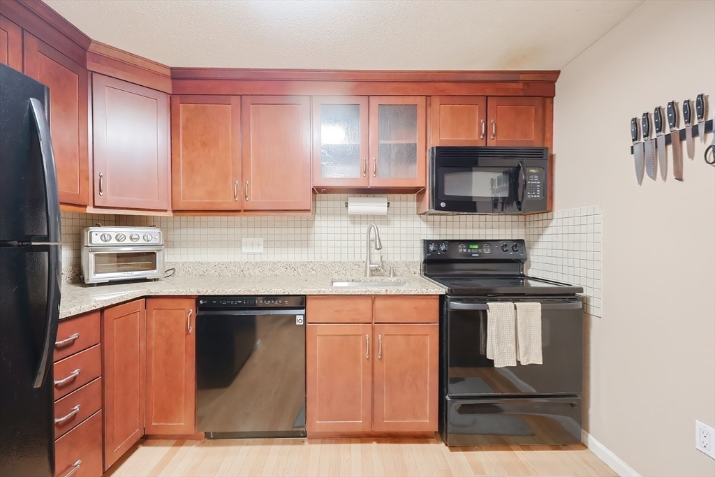 10 Erick Rd # 20