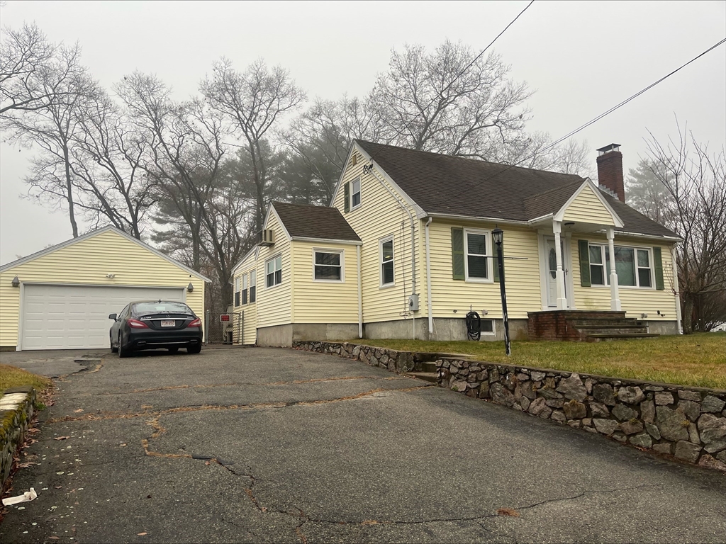 11 Oak Street