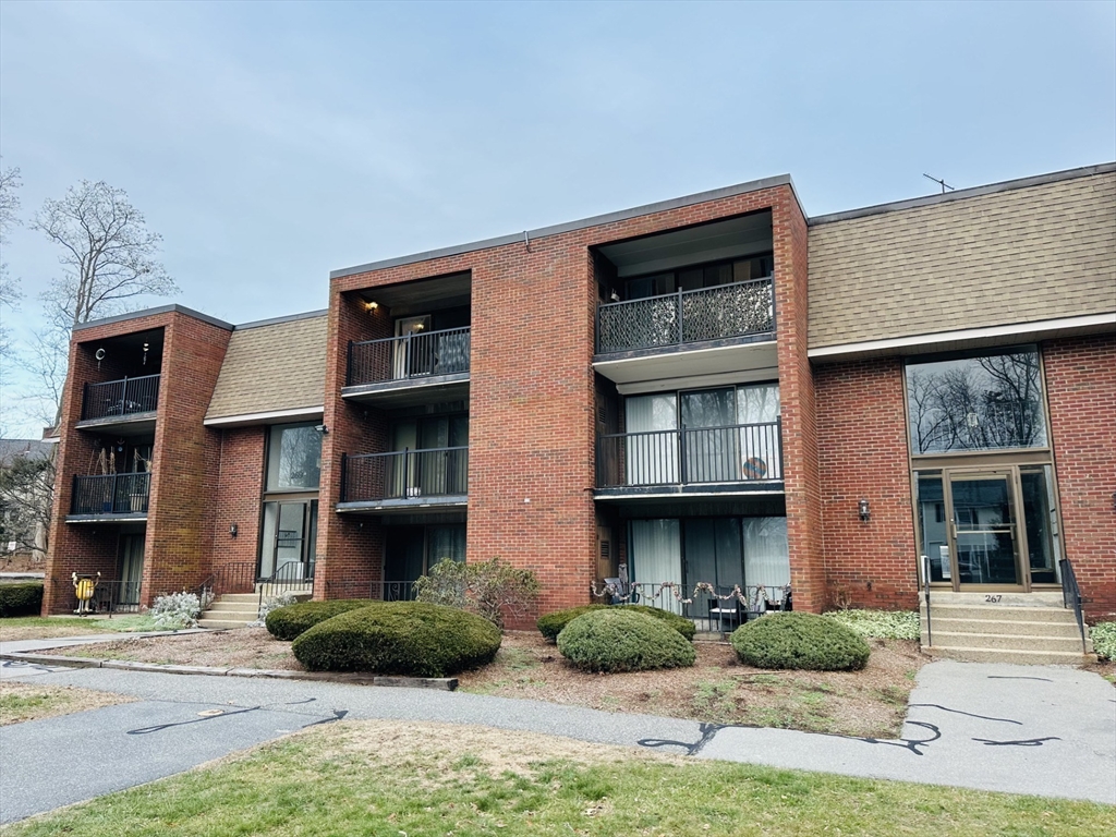 267 Lake St # 3