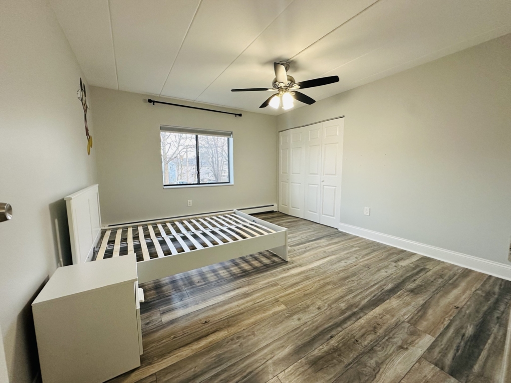 267 Lake St # 3
