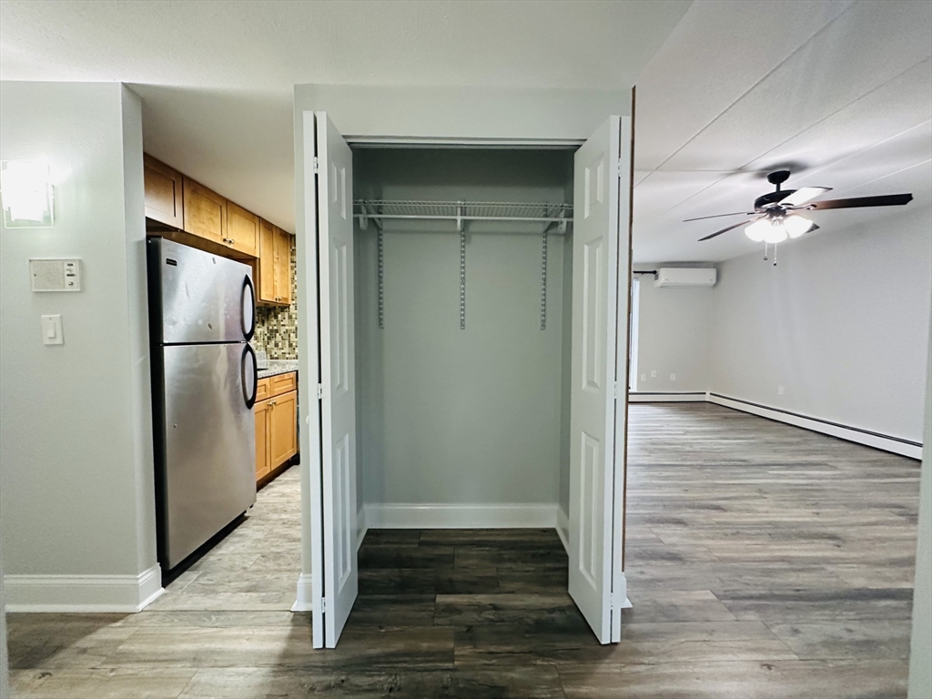 267 Lake St # 3