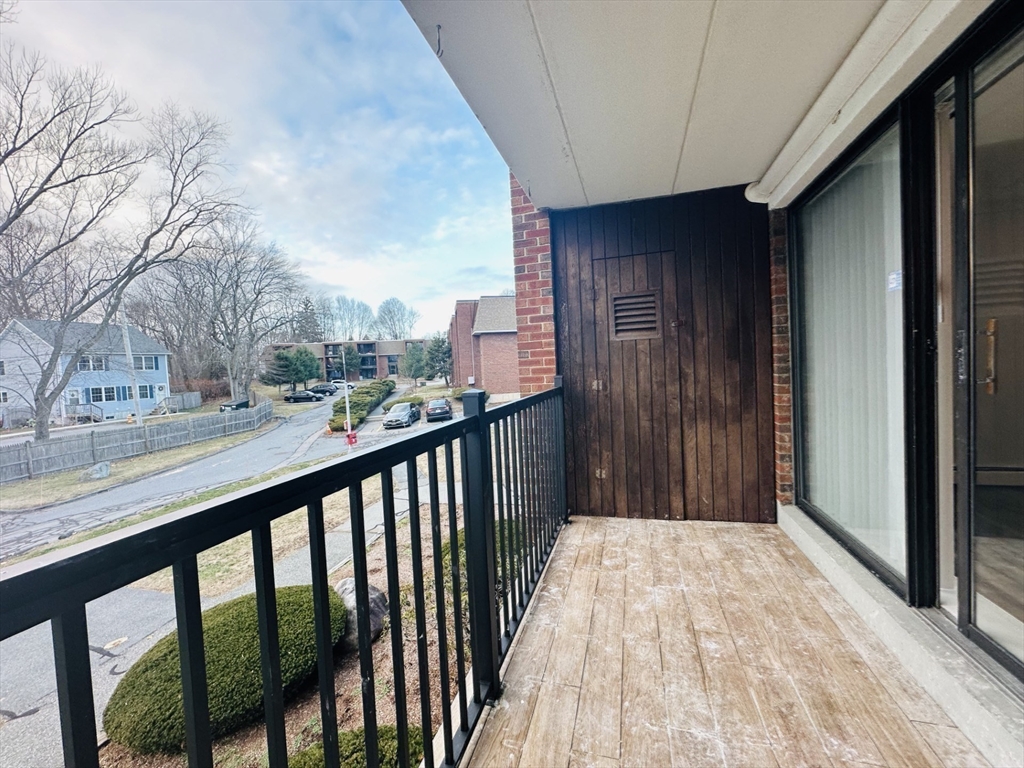 267 Lake St # 3